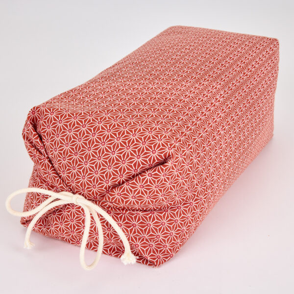 Taie en coton motif Asanoha rouge tomette et blanc pour oreiller japonais Makura – Image 4