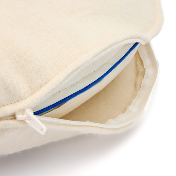 Protection en molleton bio forme croissant – Image 3